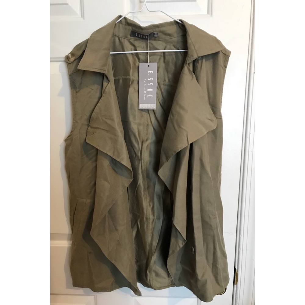 Waterfall vest